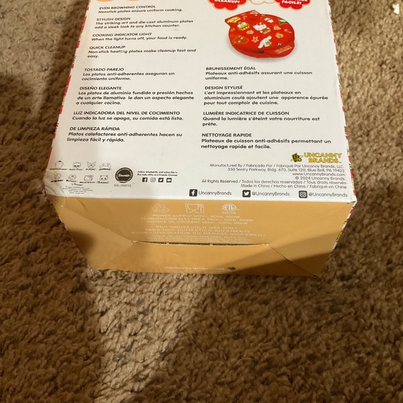 Sanrio Hello Kitty & Friends Waffle Maker - Picture 7 of 11